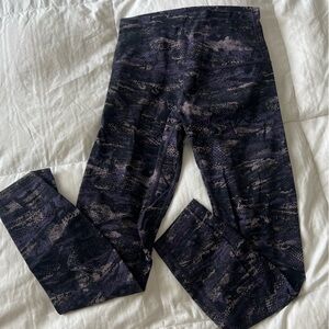 Lululemon - Align Crop Purple Snake